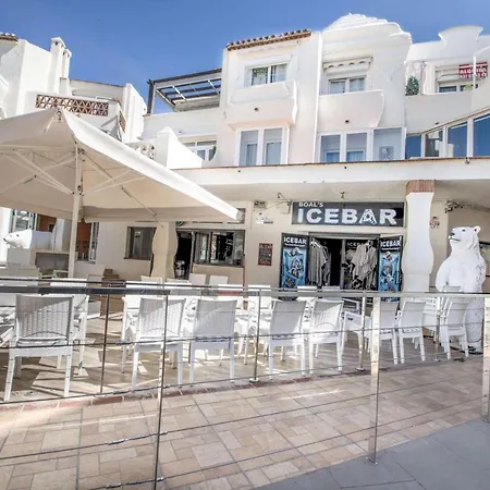 En Puerto Marina Апартаменты *